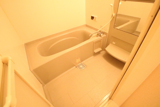 バス・シャワールーム　別室の参考写真です。※現況優先