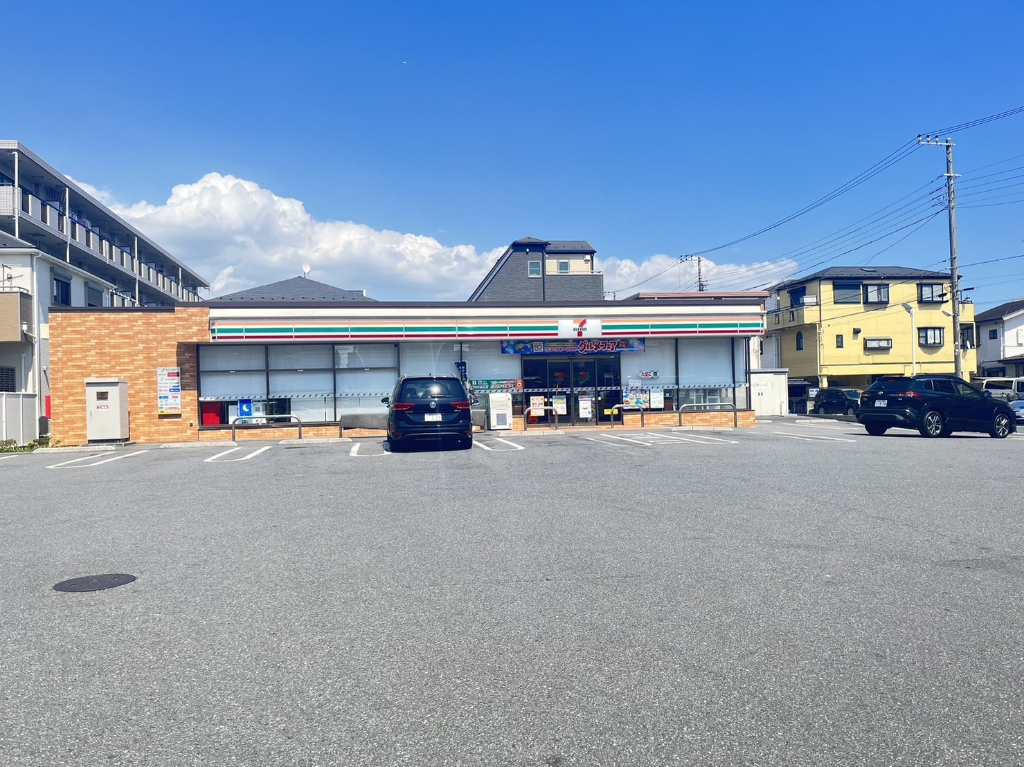 コンビニ　セブンイレブン 葛飾西亀有3丁目店（コンビニ）まで312m