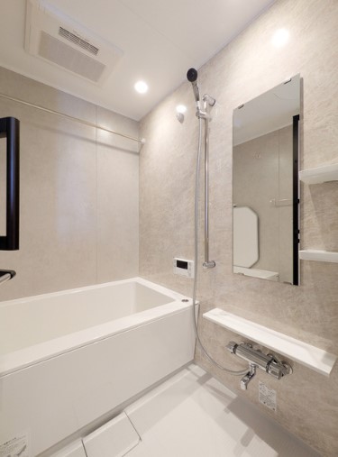 バス・シャワールーム　バス