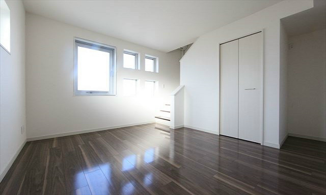 居室・リビング　LDK8.4帖　洋室3.9帖