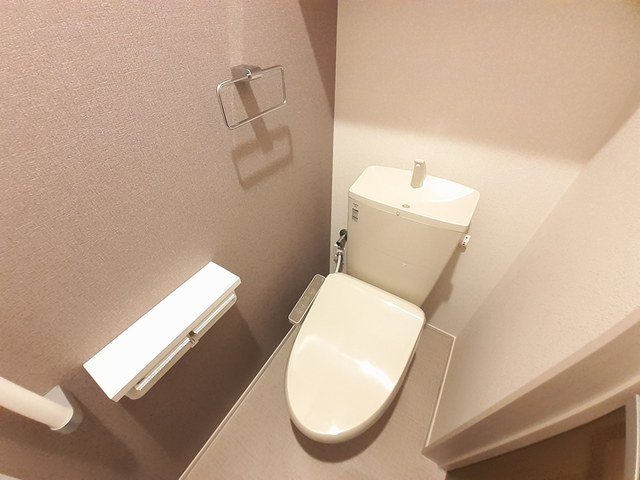 トイレ　トイレもきれいです