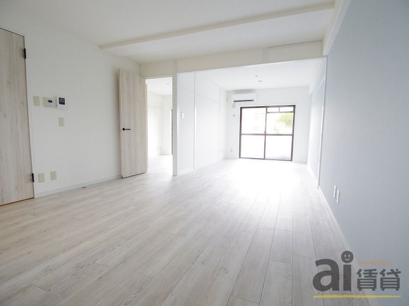 居室・リビング　同仕様写真