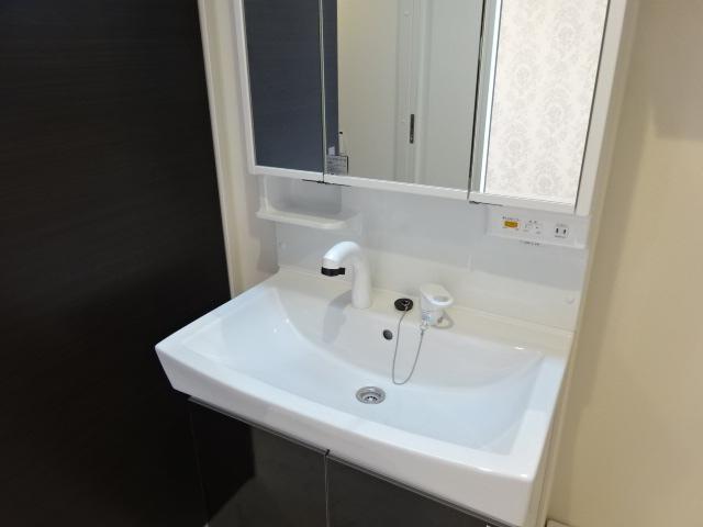 洗面設備　洗髪洗面化粧台