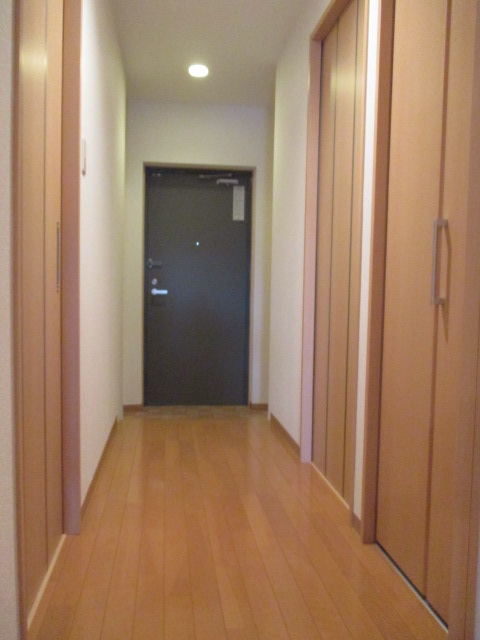 玄関　203号内装