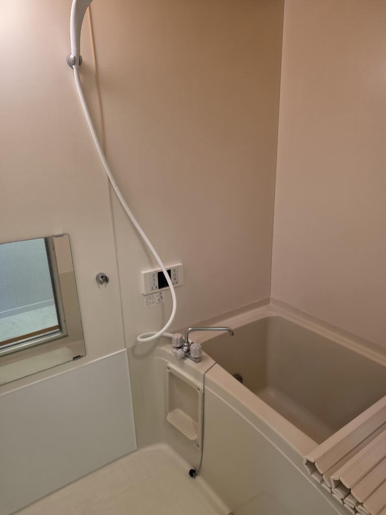 バス・シャワールーム　追い焚き機能付き