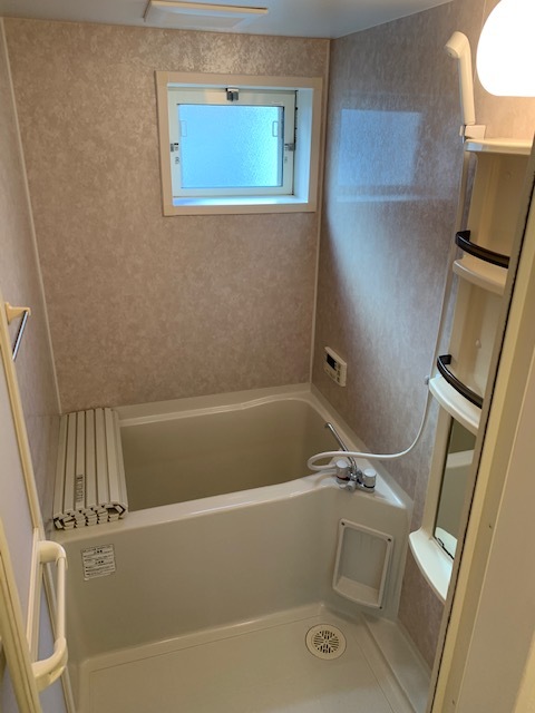 バス・シャワールーム　追焚き付お風呂　シャワー付