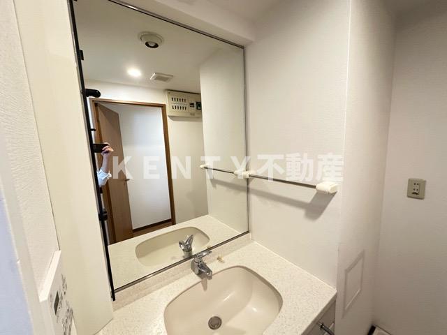 洗面設備　使いやすい洗面所です