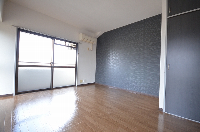 居室・リビング　別号室の写真です