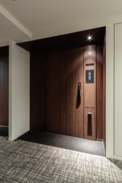 玄関　収納もある玄関です