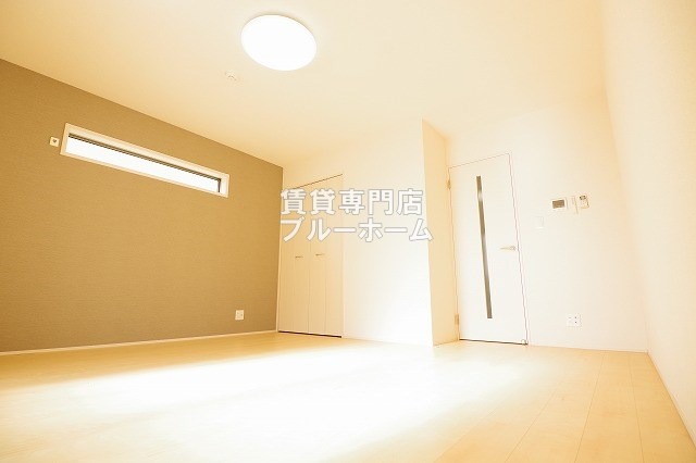 居室・リビング　9.7帖の明るいお部屋！