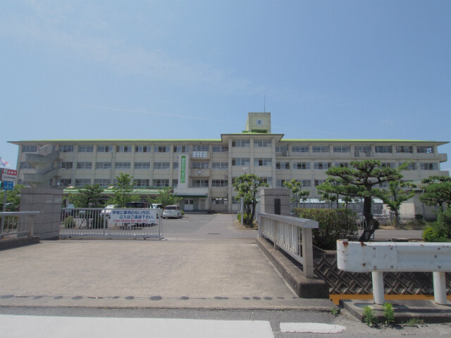 中学校　江北町立江北中学校（中学校）まで1784m