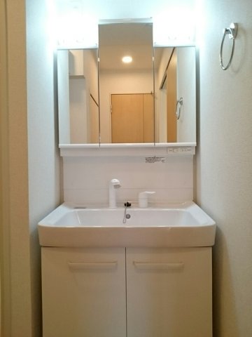 洗面設備　脱衣スペースもあります