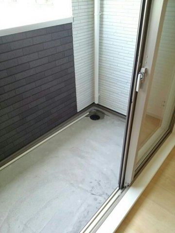 バルコニー　バルコニーがあります