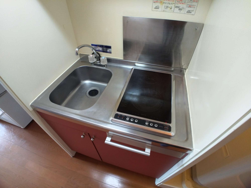 キッチン　一人暮らしにピッタリの機能的なシンク