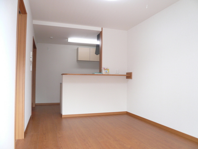 居室・リビング　別室参考写真です。