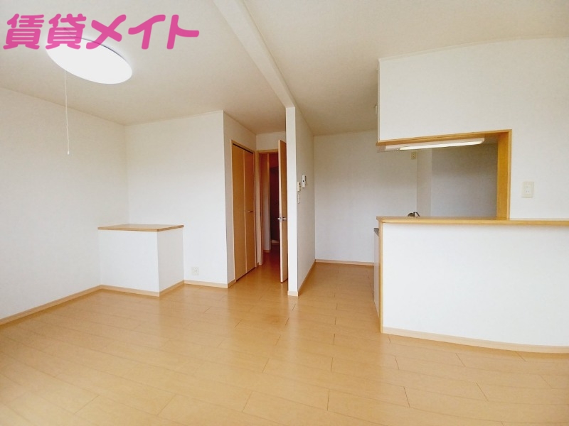 居室・リビング　同型参考写真