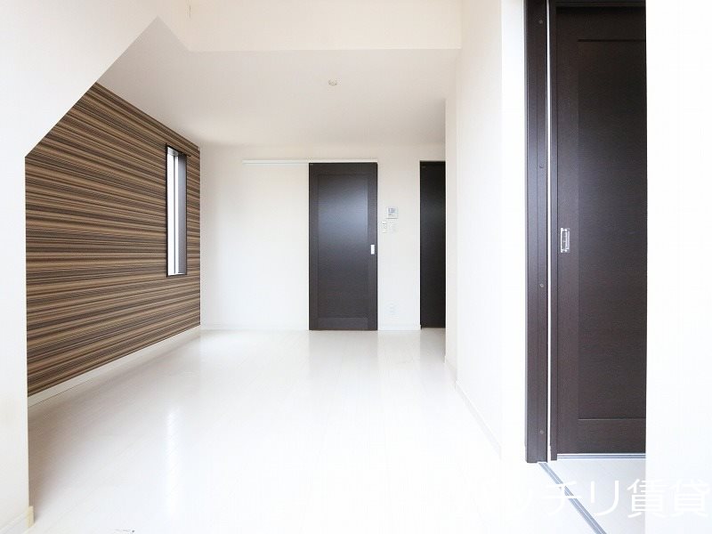 居室・リビング　同型タイプの為、現状を優先いたします。