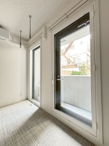 その他設備　窓は２重サッシになります