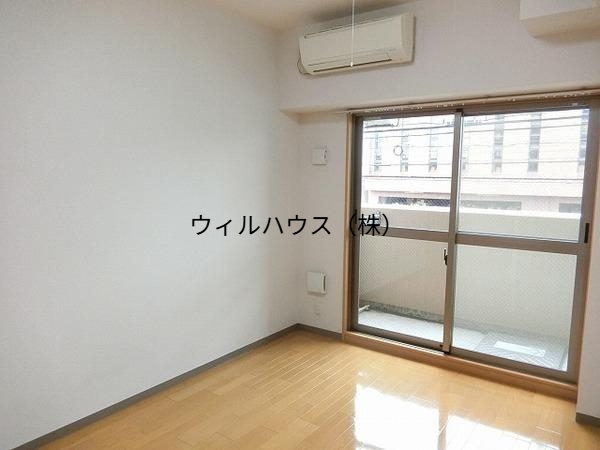 居室・リビング　広々洋室！