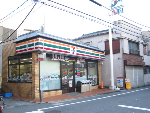 コンビニ　セブンイレブン 足立4丁目店（コンビニ）まで496m