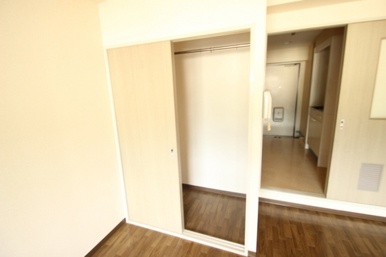 収納　※別部屋の写真です