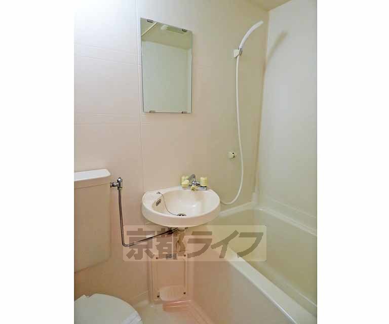 洗面設備　洗面台です。