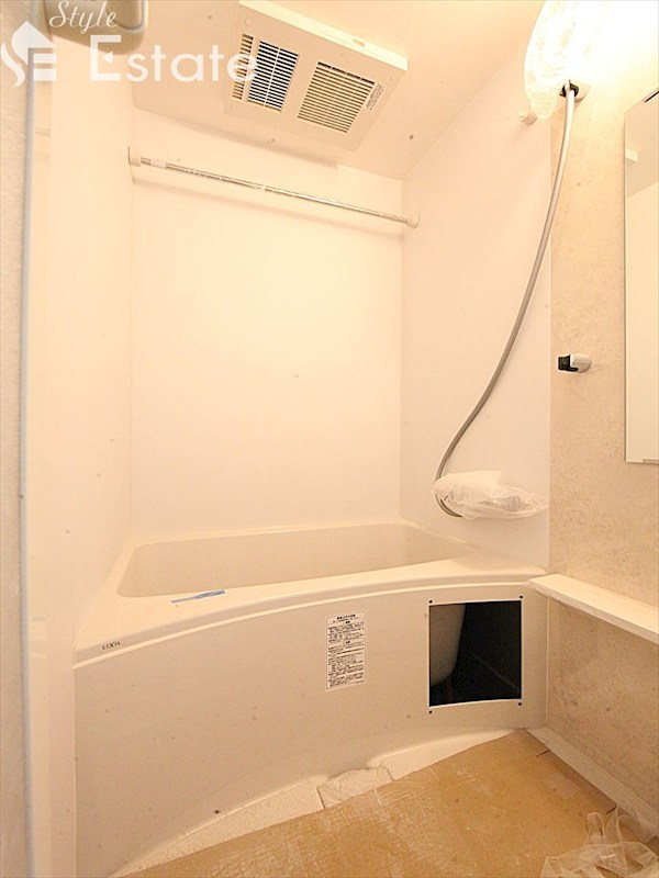 バス・シャワールーム　バスルーム