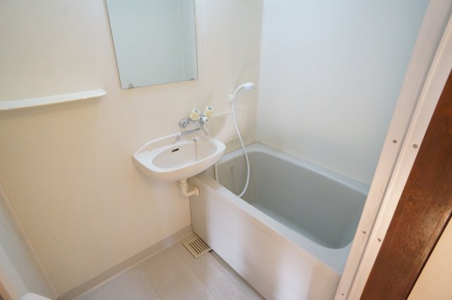 バス・シャワールーム　バス