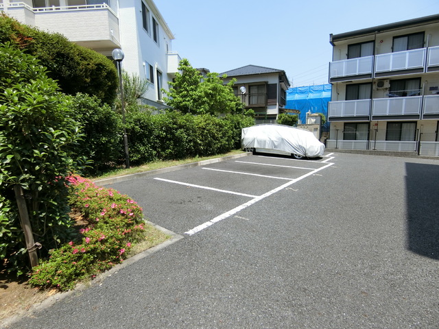 駐車場　★敷地内駐車場（空要確認）★
