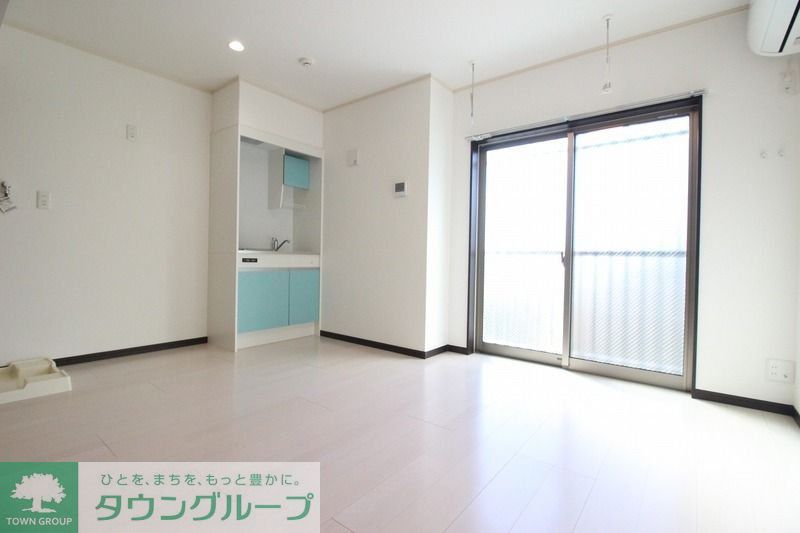 居室・リビング　★５．７帖の洋室です★