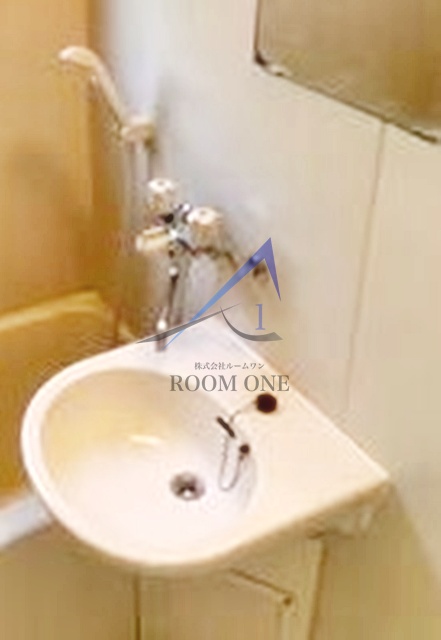 洗面設備　洗面台です。