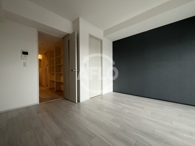 居室・リビング　コンフォリア江坂　リビング