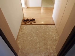 玄関　同タイプ内観です