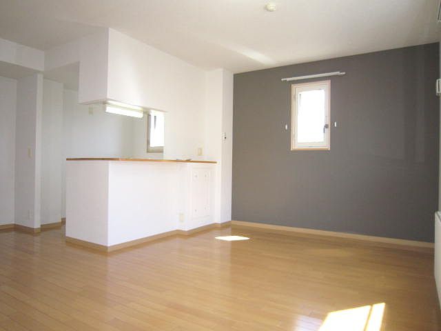 居室・リビング　同タイプ内観です