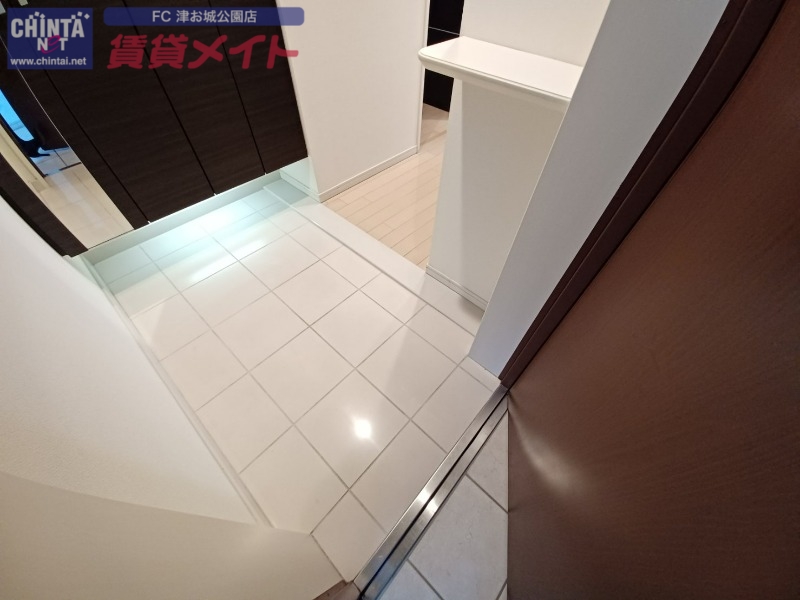 玄関　広い玄関