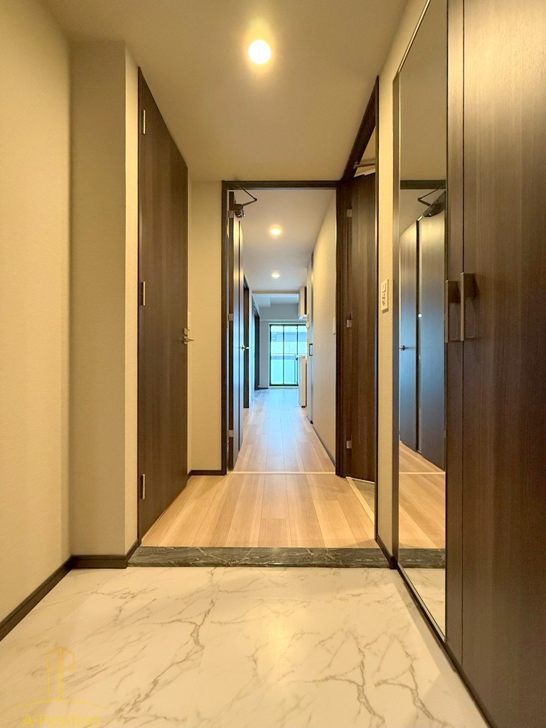 玄関　ソルレヴェンテ新梅田