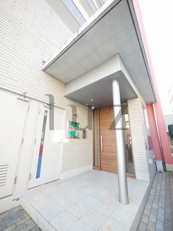 エントランス　管理の行き届いたエントランスです！