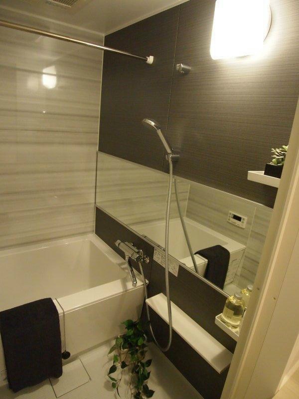 バス・シャワールーム　※写真と異なる場合は現状優先。