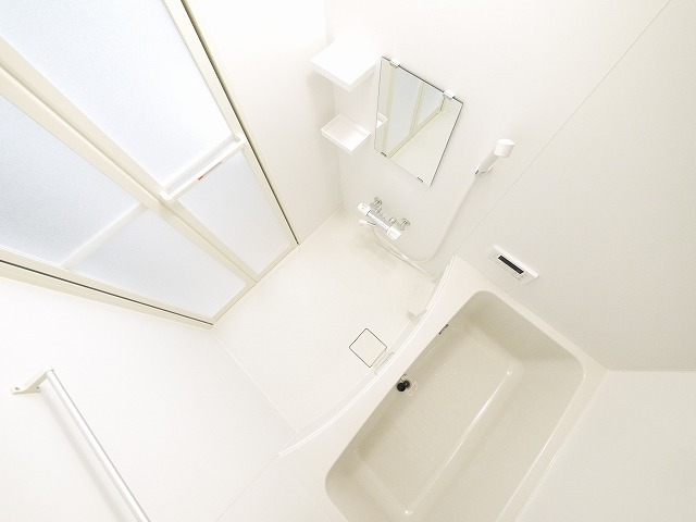 バス・シャワールーム　ゆったり過ごせるお風呂です