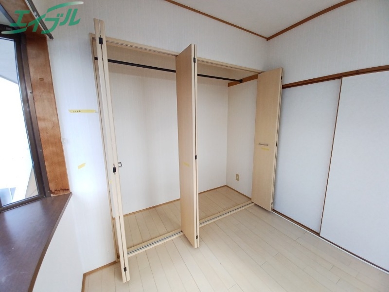 収納　同物件別部屋反転タイプ