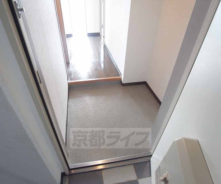 玄関　広い玄関。大きなシューズボックスが置けそうです。