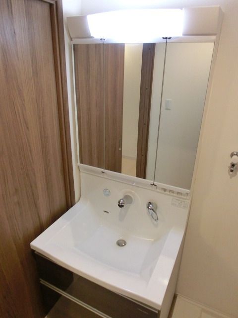 洗面設備　シャンプードレッサー