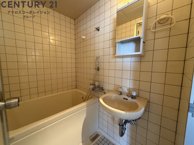 バス・シャワールーム　バストイレセパレートタイプ！