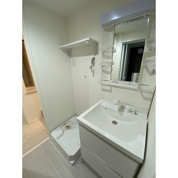 洗面設備　※同シリーズの写真になります。