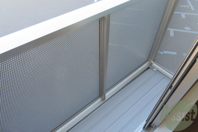 バルコニー　バルコニーがあって洗濯物も干せていいですね。