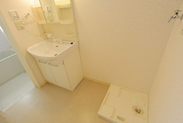 洗面設備　★便利な独立洗面台付きです★