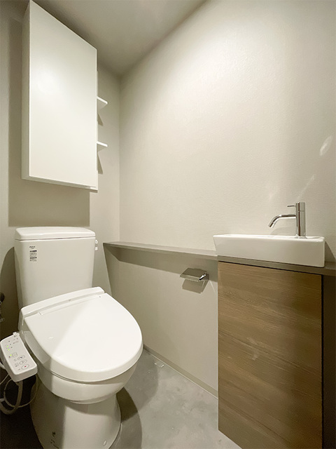 トイレ　※写真は同タイプ住戸です。