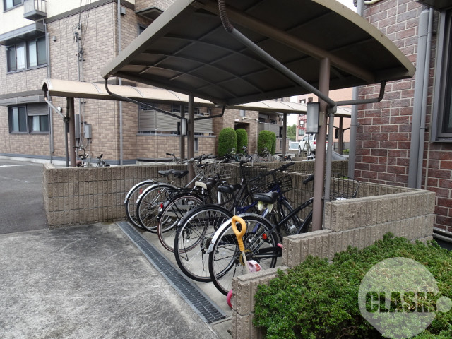 その他共有部分　屋根付き駐輪場