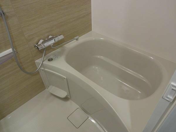 バス・シャワールーム　?