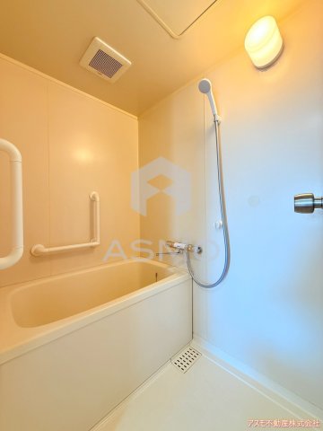 バス・シャワールーム　※同物件　別間取り　参考写真